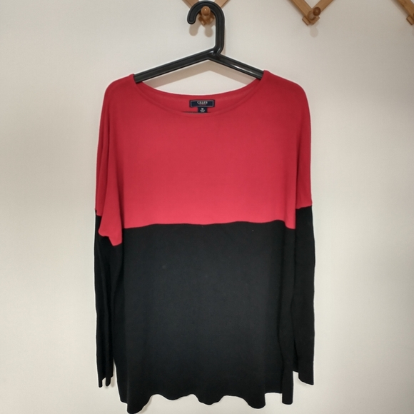 Sweater - Picture 1 of 2